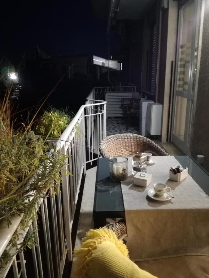 Suite 51 Appartamento Con Terrazzo A 50 Mt Dal Lago - Private Parking (Adults Only) Arona Exterior foto