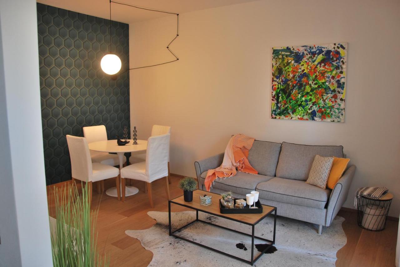 Suite 51 Appartamento Con Terrazzo A 50 Mt Dal Lago - Private Parking (Adults Only) Arona Exterior foto