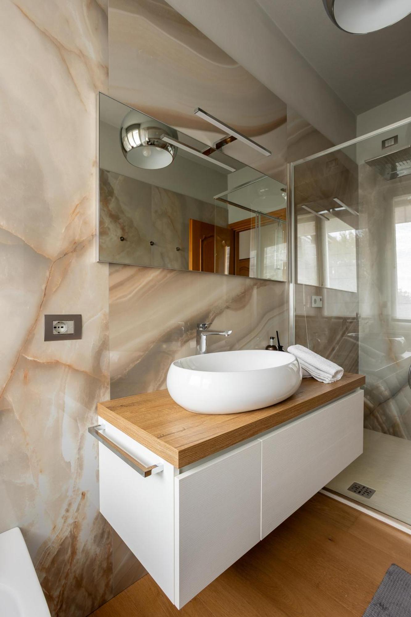 Suite 51 Appartamento Con Terrazzo A 50 Mt Dal Lago - Private Parking (Adults Only) Arona Exterior foto